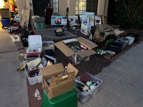 Craigslist tucson garage sales - Oct 1, 2023 · Sunday 10/1/23 from 8 a.m. to 3 p.m. at 4832 N. Valley Park Ave. (NO EARLY BIRDS!) We have televisions, watches, clocks, jewelry, comic books, DVDs, video games, toys ... 